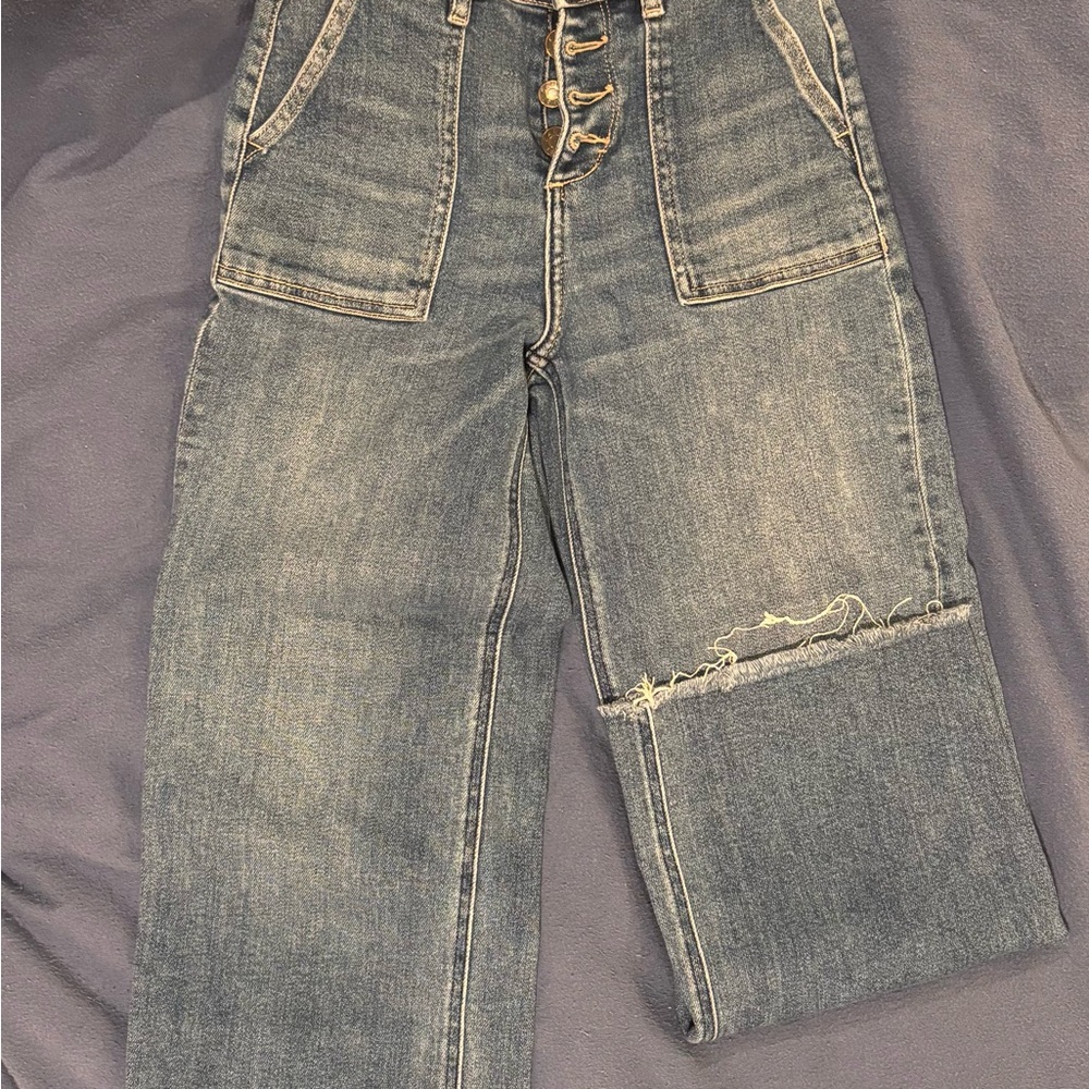 Carly Jean Hendrix wide leg crop